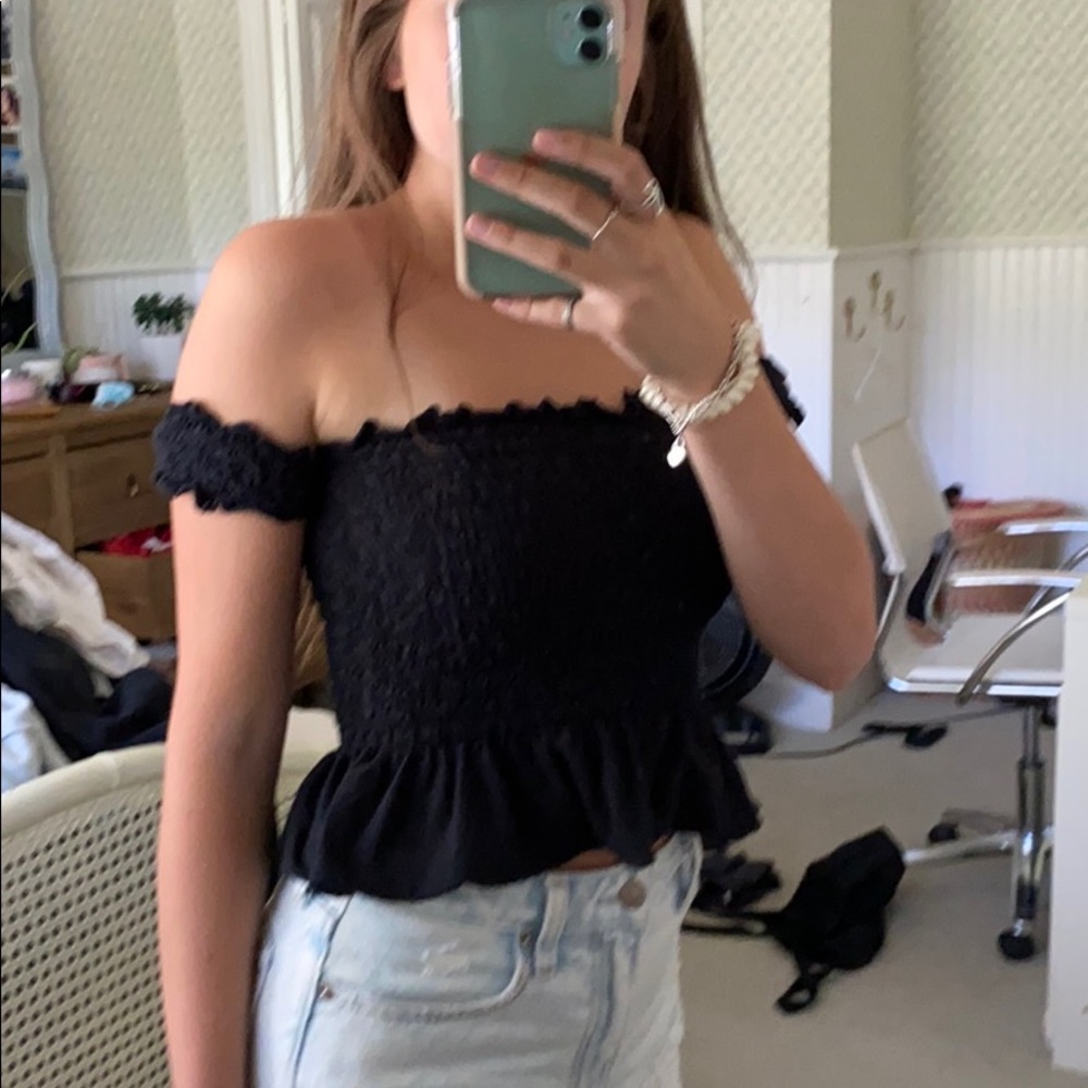 black urban tank top